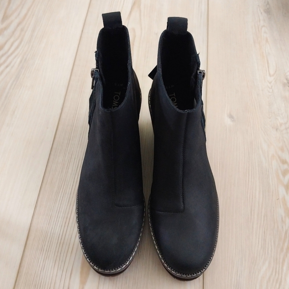 NWT Toms Raven Boots - Picture 2 of 9